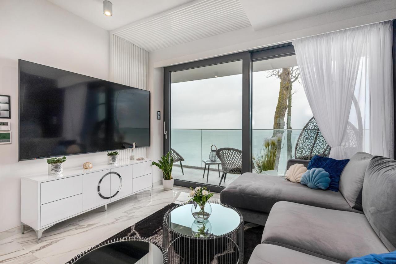 Exclusive Apartment *