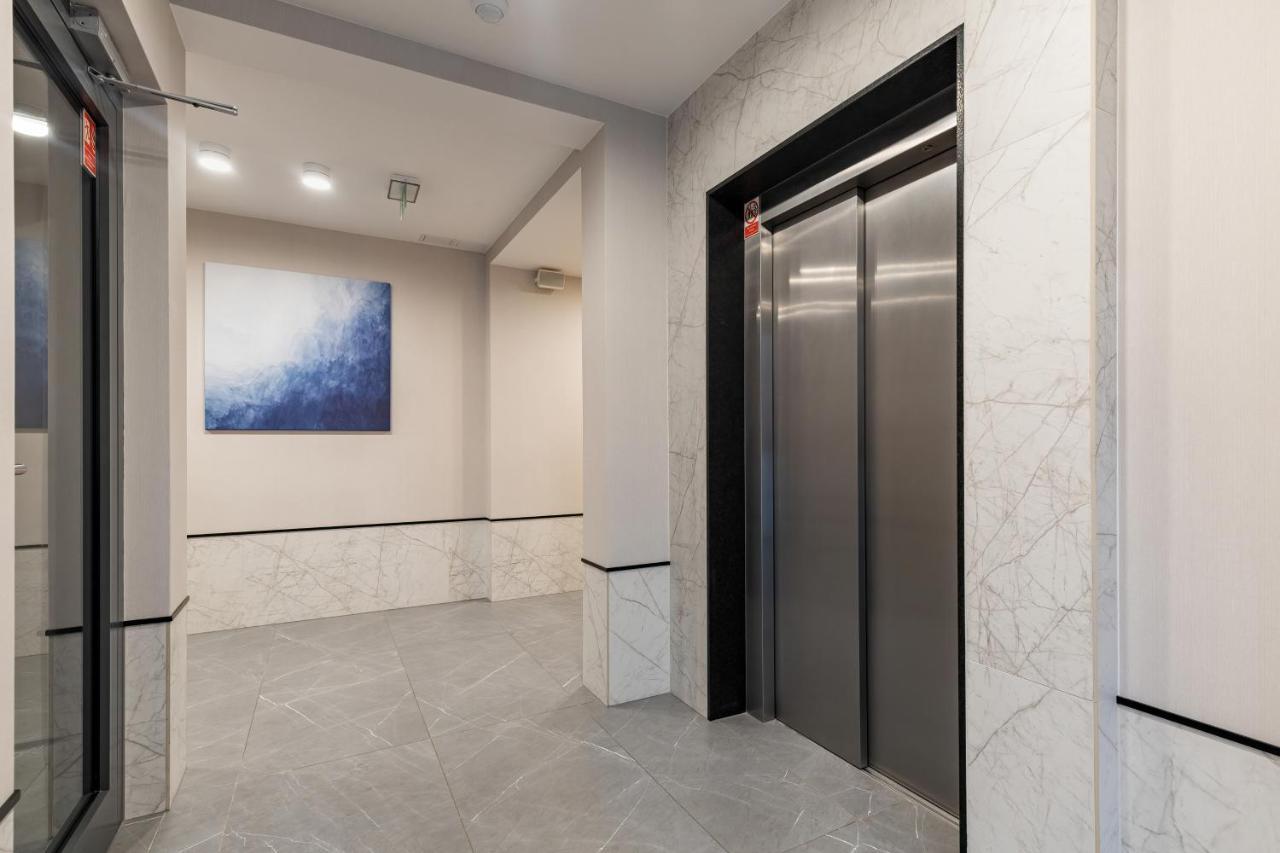 Apartment Exclusive Rewal